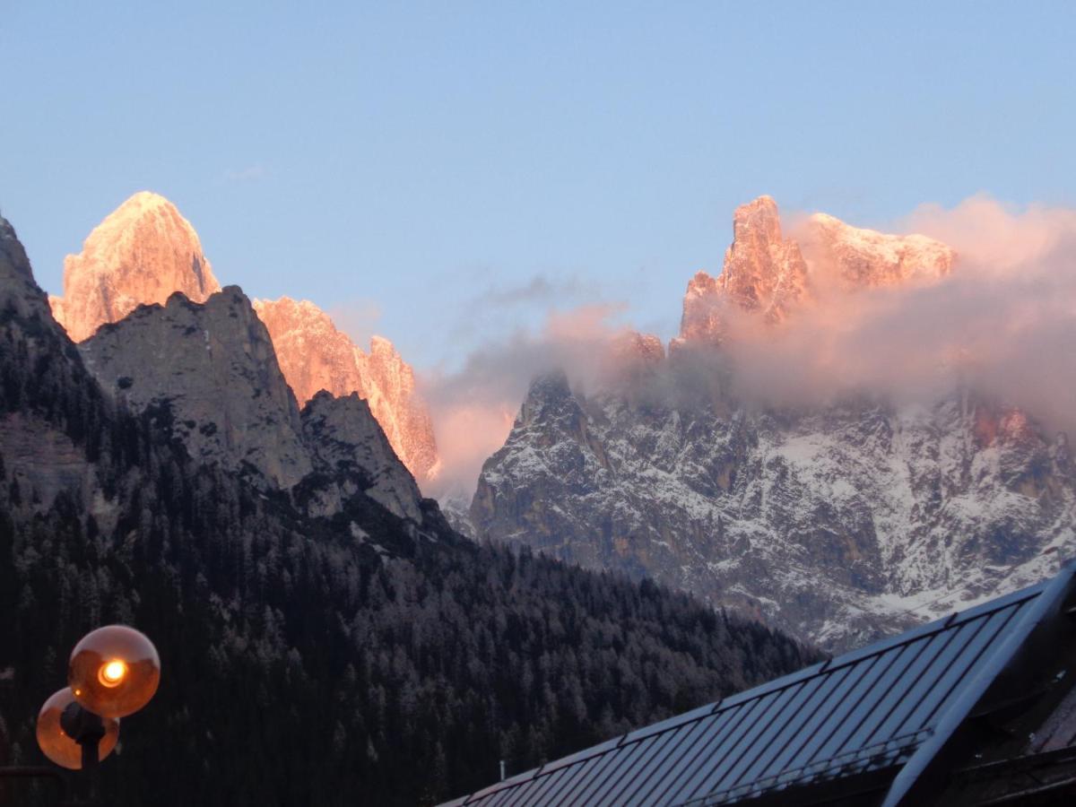 Hotel Garni Suisse San Martino Di Castrozza Eksteriør bilde