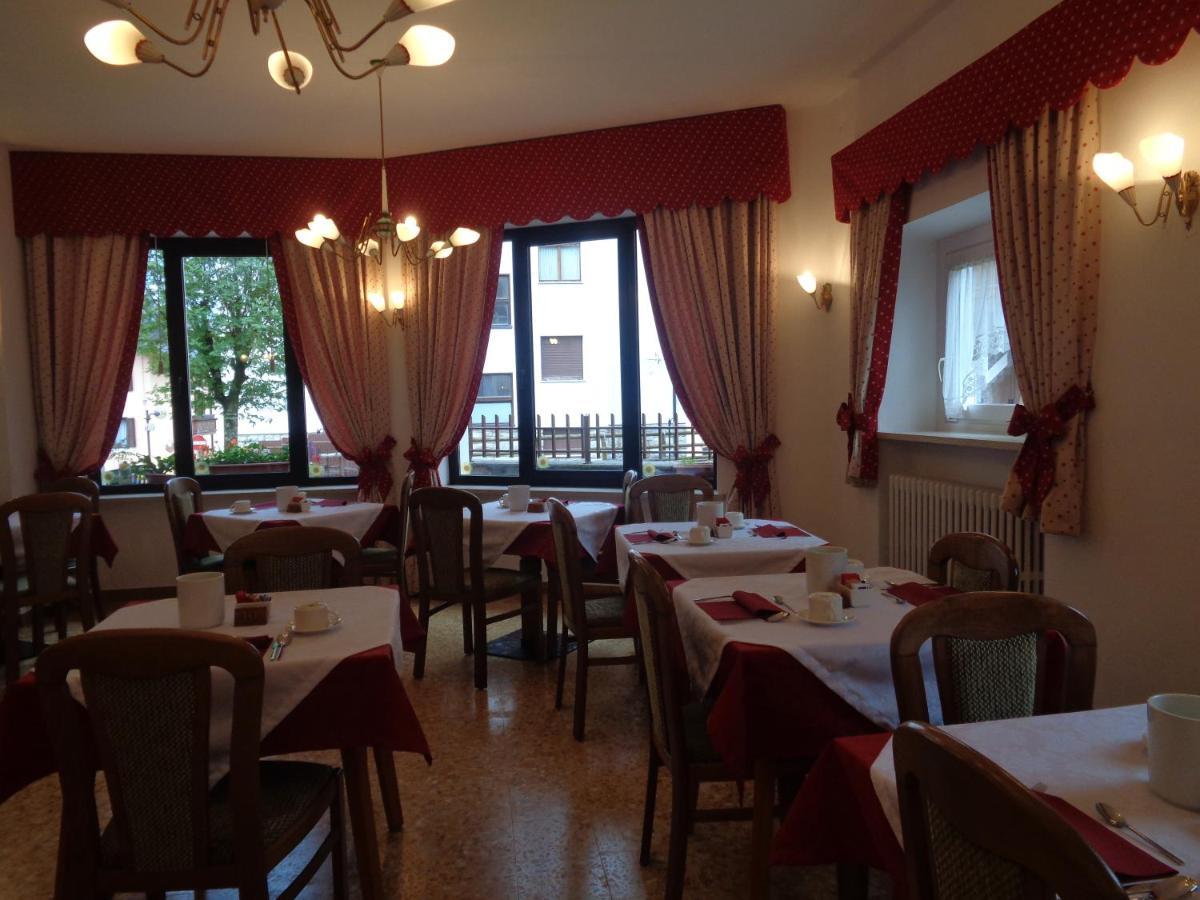 Hotel Garni Suisse San Martino Di Castrozza Eksteriør bilde