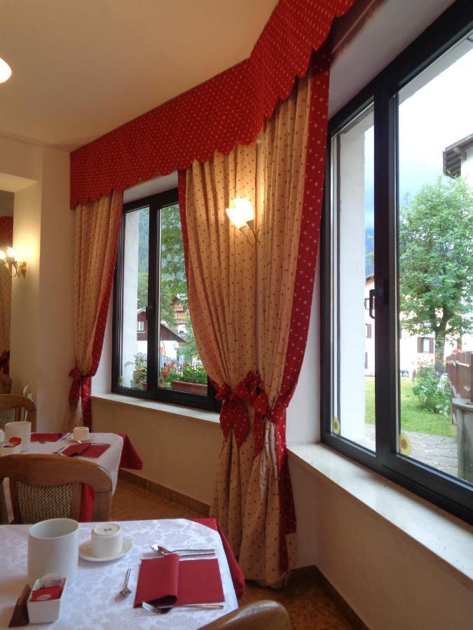 Hotel Garni Suisse San Martino Di Castrozza Eksteriør bilde